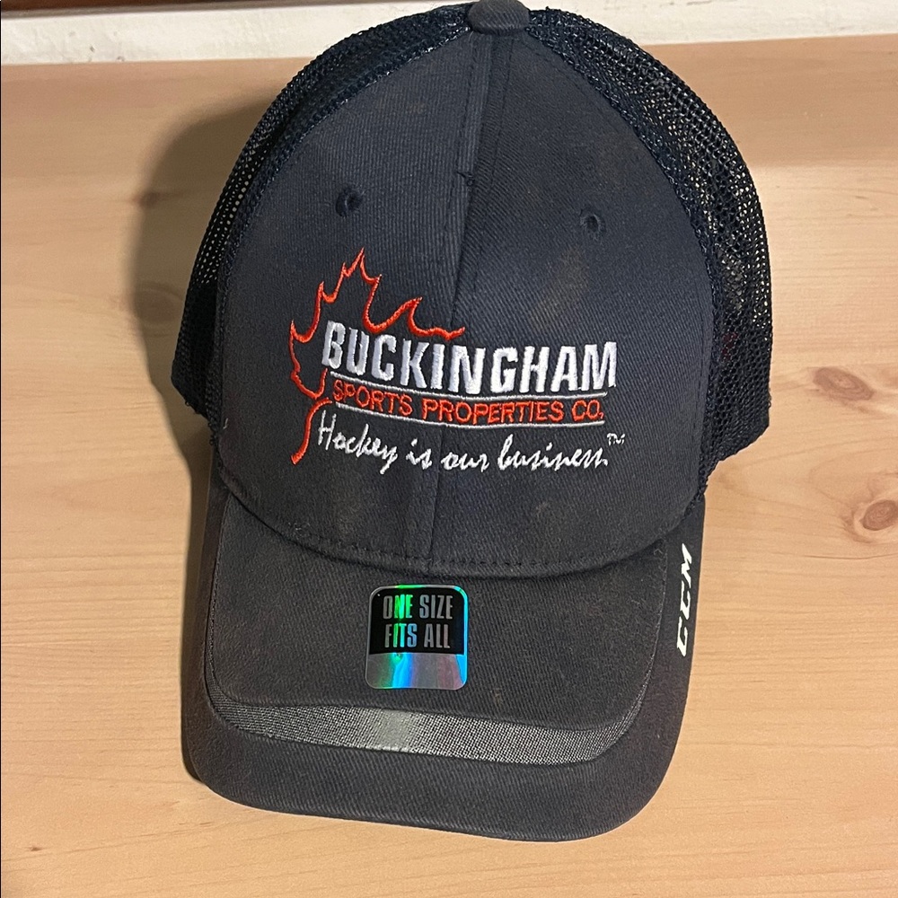 CCM Buckingham Sports Black Mesh Cap